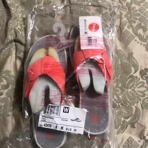 NWT Women’s Clark’s Cloud Steppers